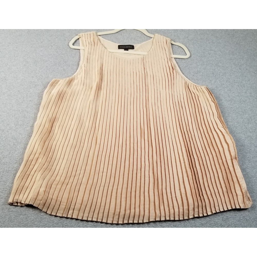 NEW Banana Republic Pleated Tank Top Womens Large Beige Sleeveless Party Blouse